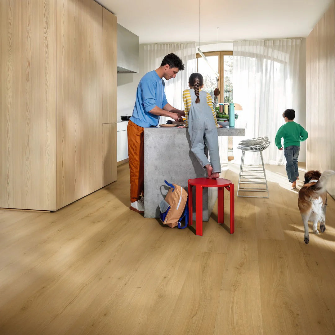 Quickstep Vinyl Bloom Brushed Oak Honey