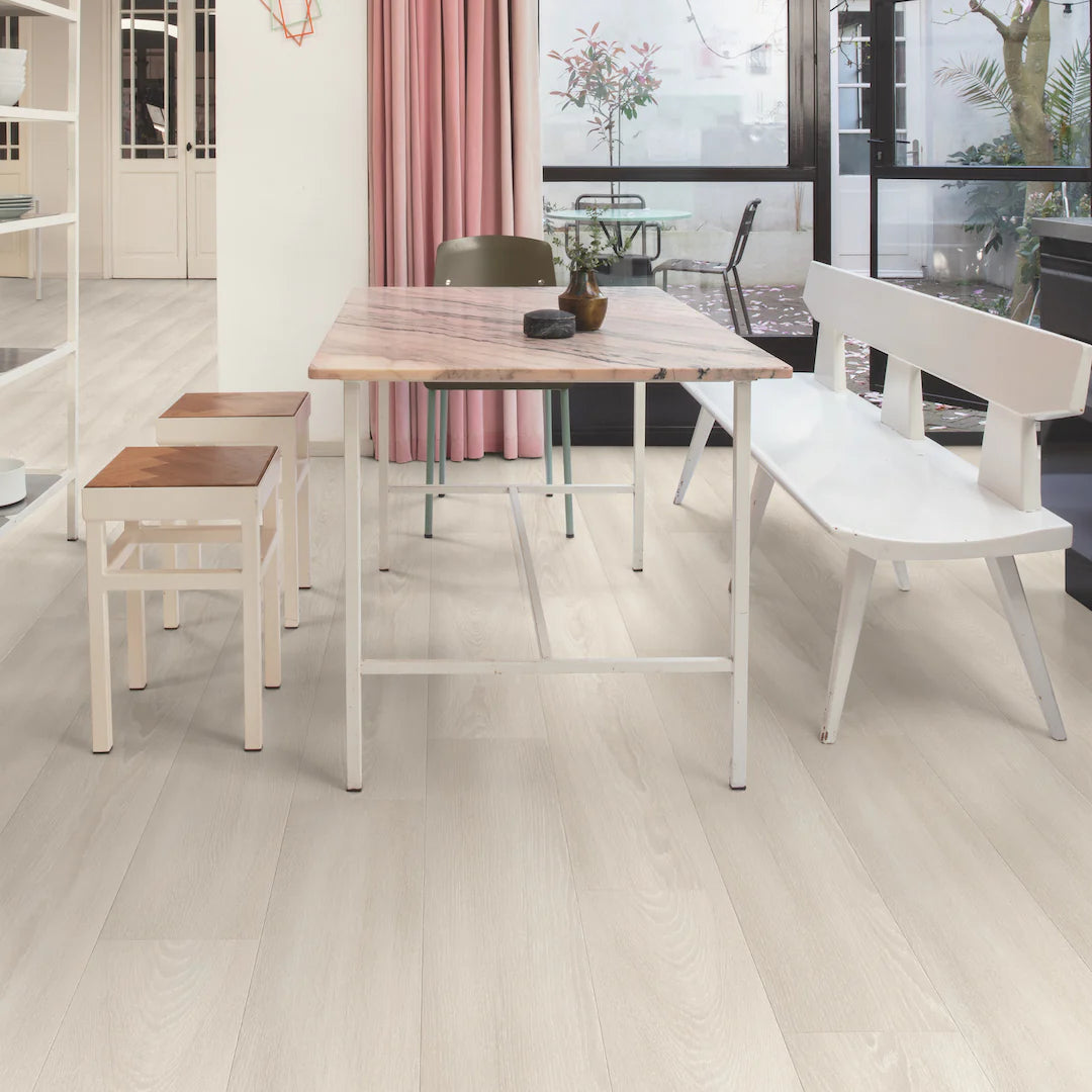 Quickstep Capture (Signature) White Premium Oak