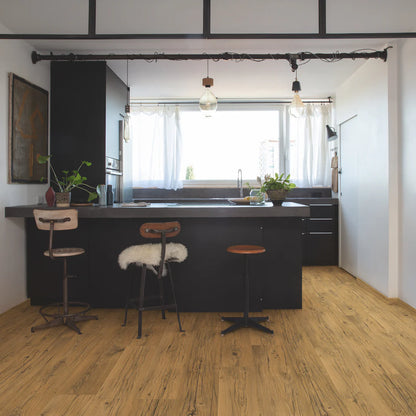 Quickstep Capture (Signature) Cracked Oak Natural
