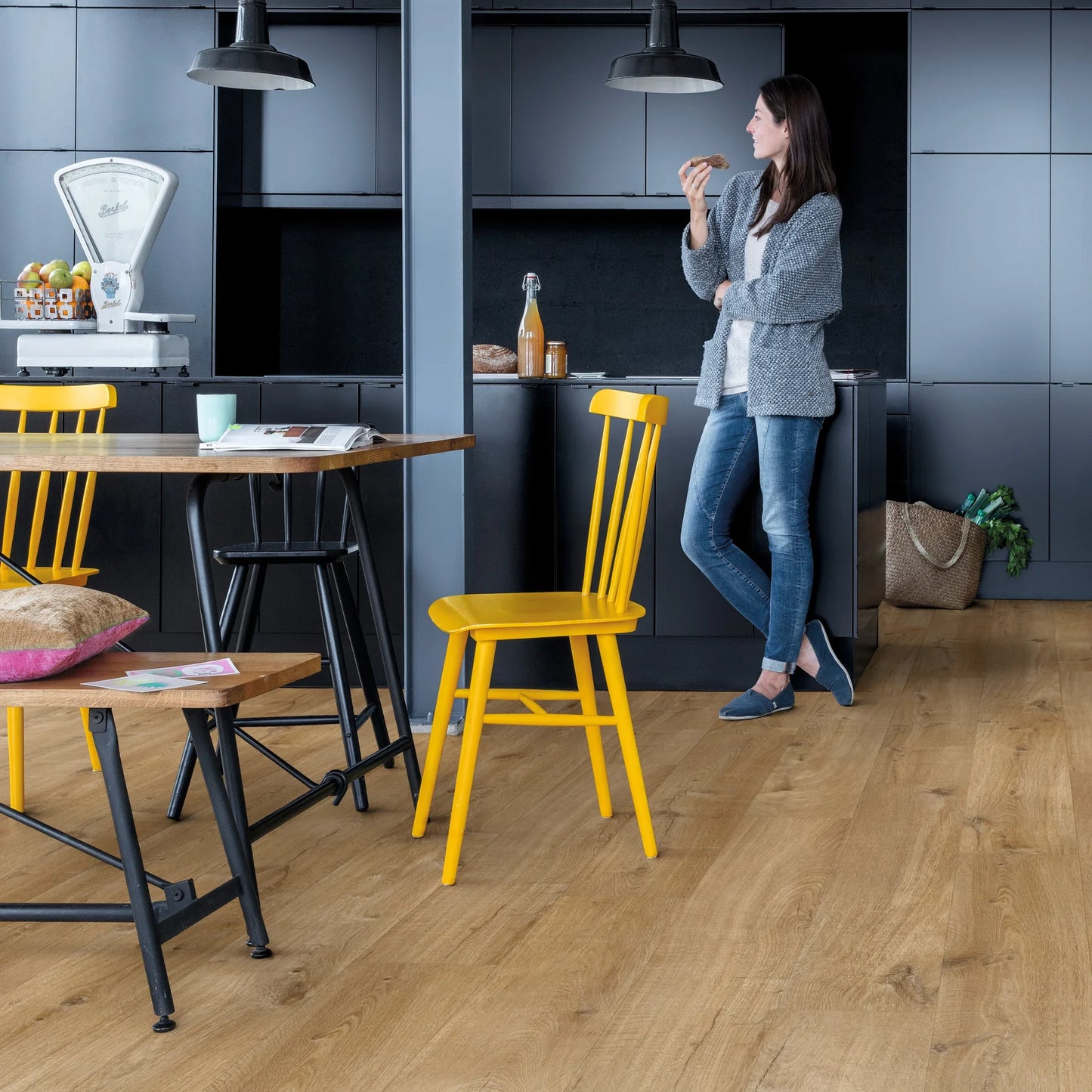 Quickstep Vinyl Bloom Cotton Oak Natural